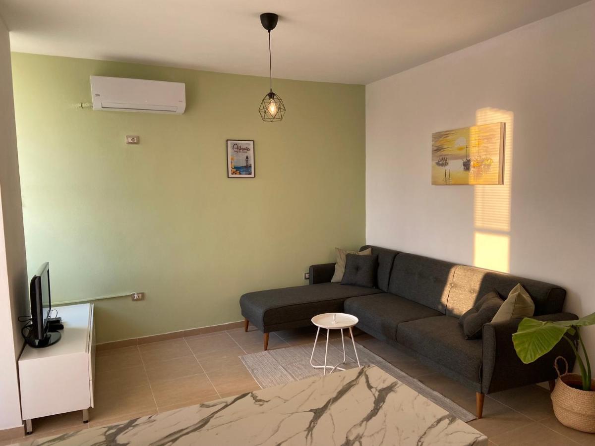 Nora Apartments Durres Bagian luar foto