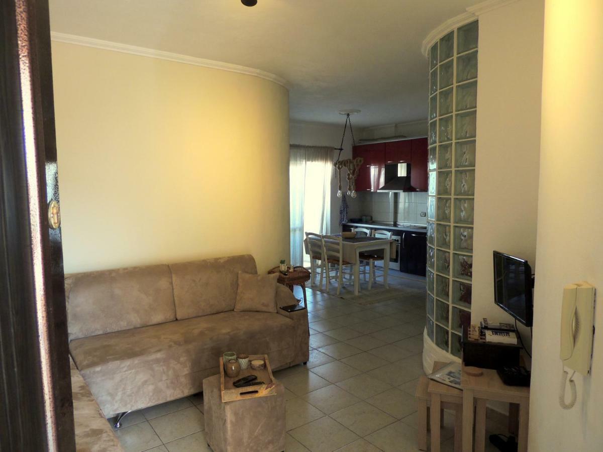 Nora Apartments Durres Bagian luar foto